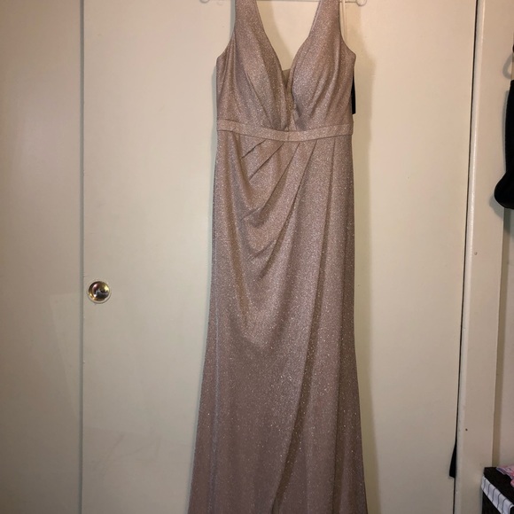 Brand New Dress - Picture 1 of 4